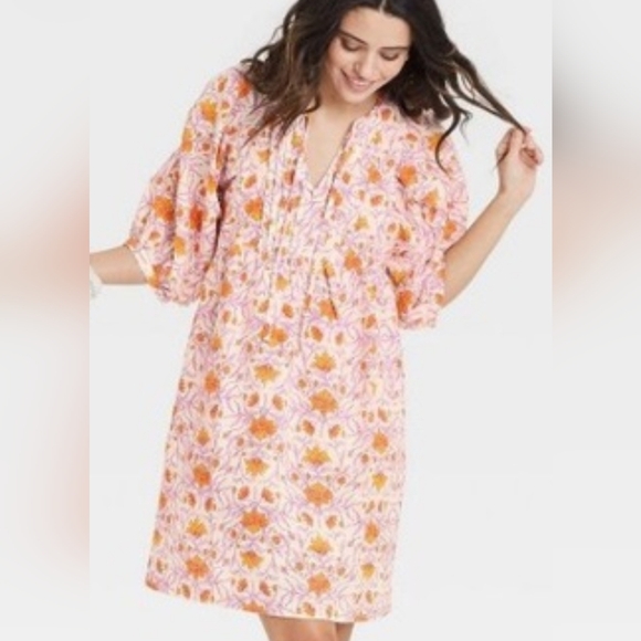 Universal Thread Dresses & Skirts - Universal Thread Babydoll Pink and Orange Floral Knee Length Dress